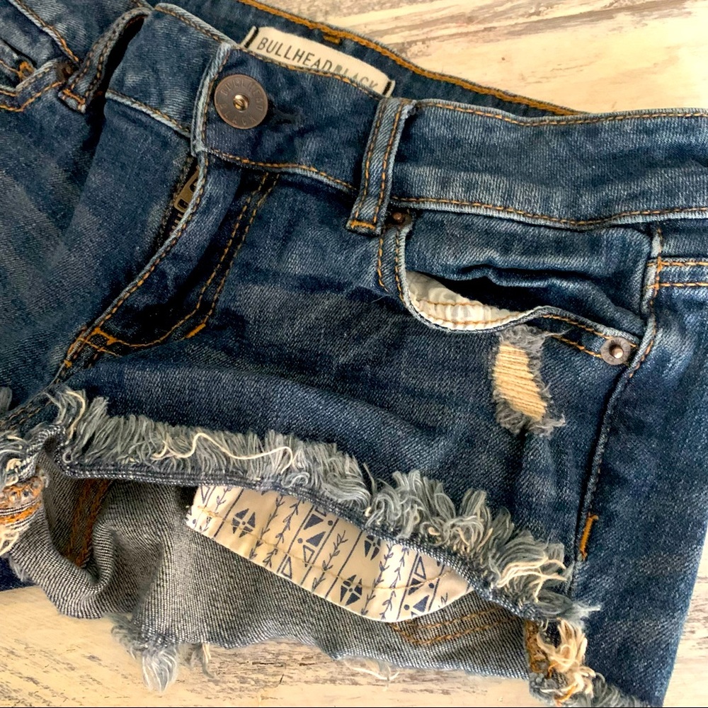 Bullhead jean shorts - Picture 3 of 11